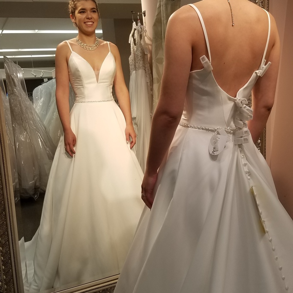 Allure Bridals 9570 Wedding Dress